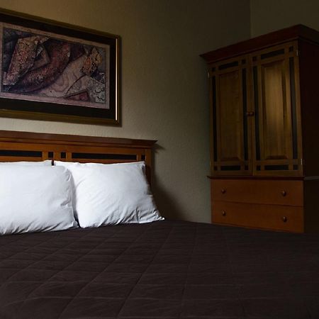 Hotel Ambassador バンクーバー エクステリア 写真